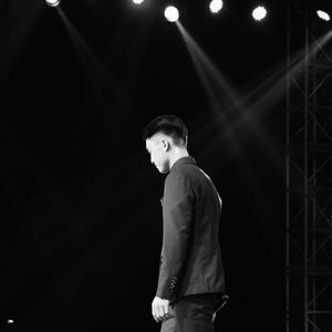 下载毛片吃母乳
